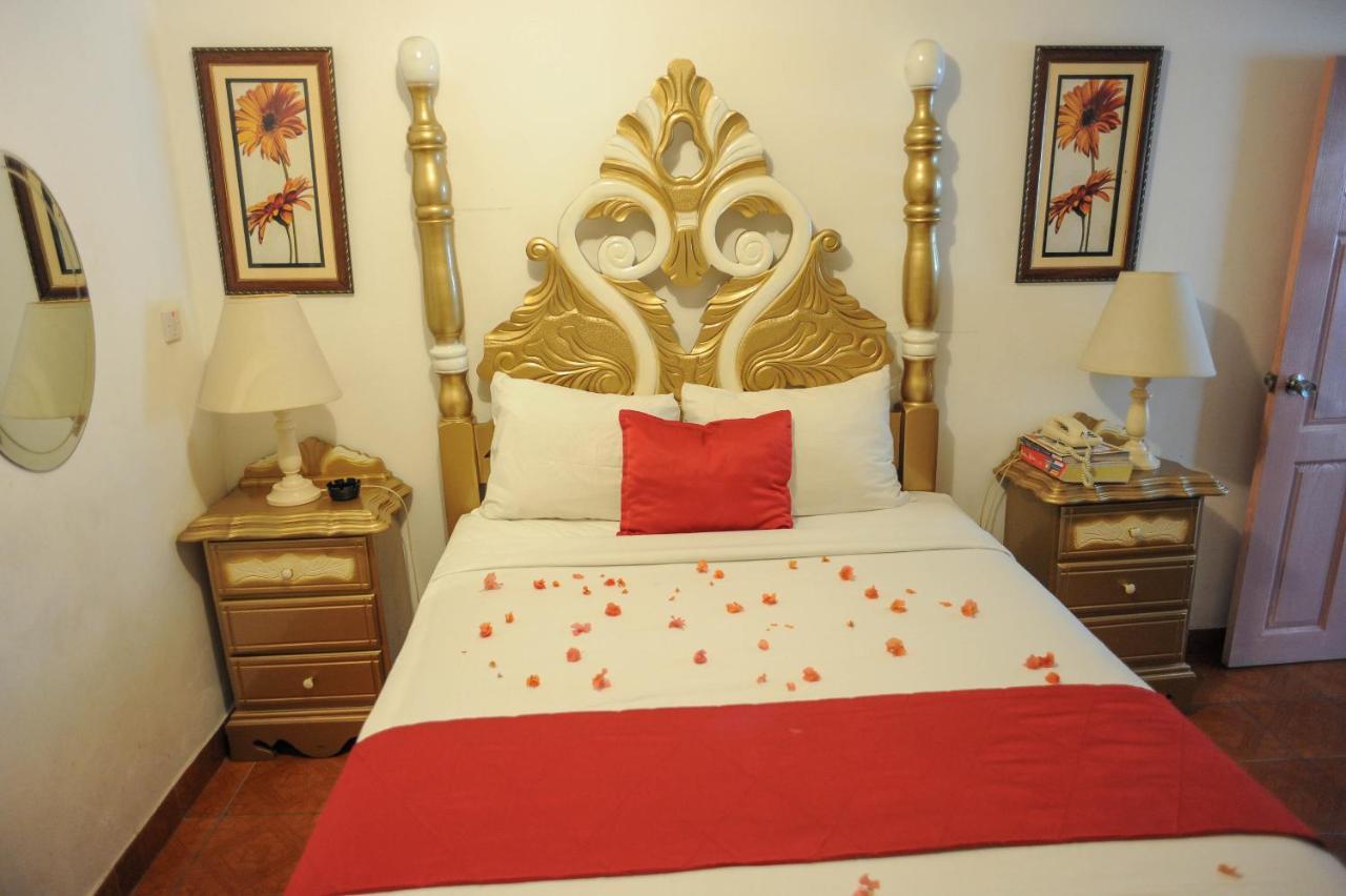 Glorianna Hotel 蒙特哥贝 外观 照片