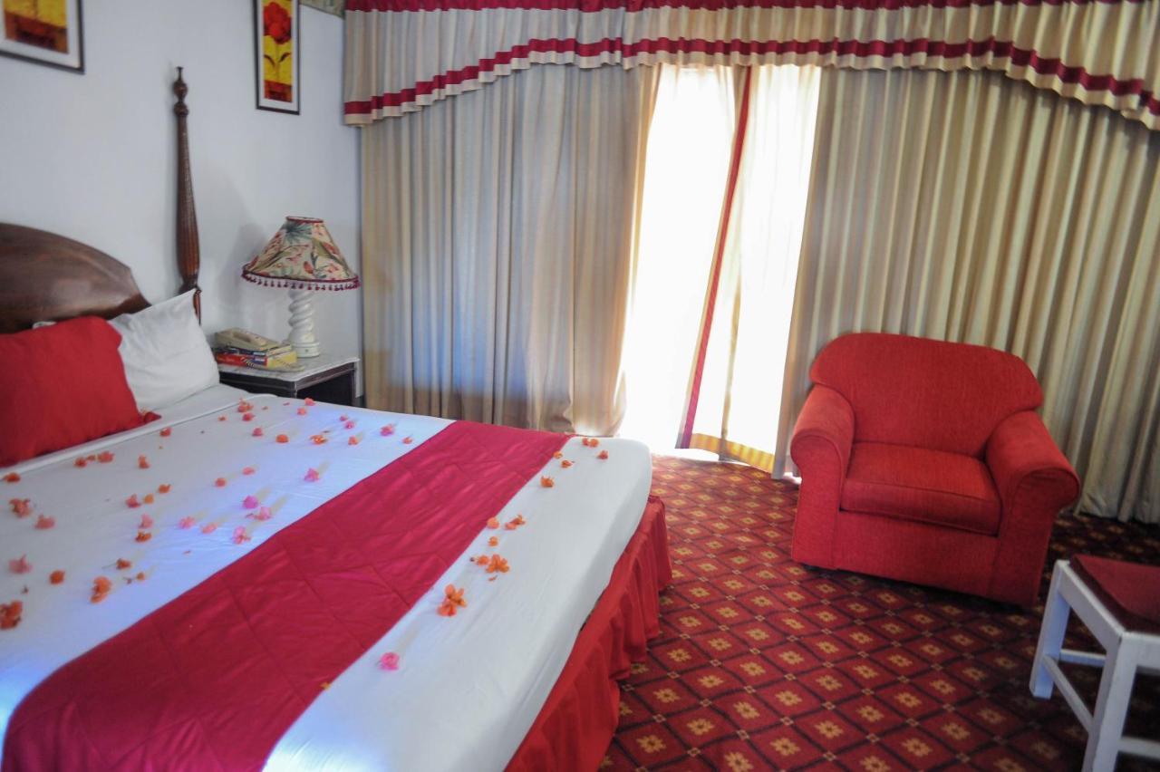 Glorianna Hotel 蒙特哥贝 外观 照片