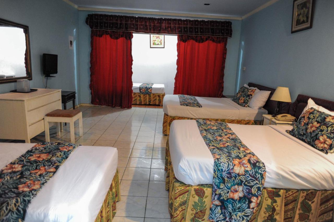 Glorianna Hotel 蒙特哥贝 外观 照片
