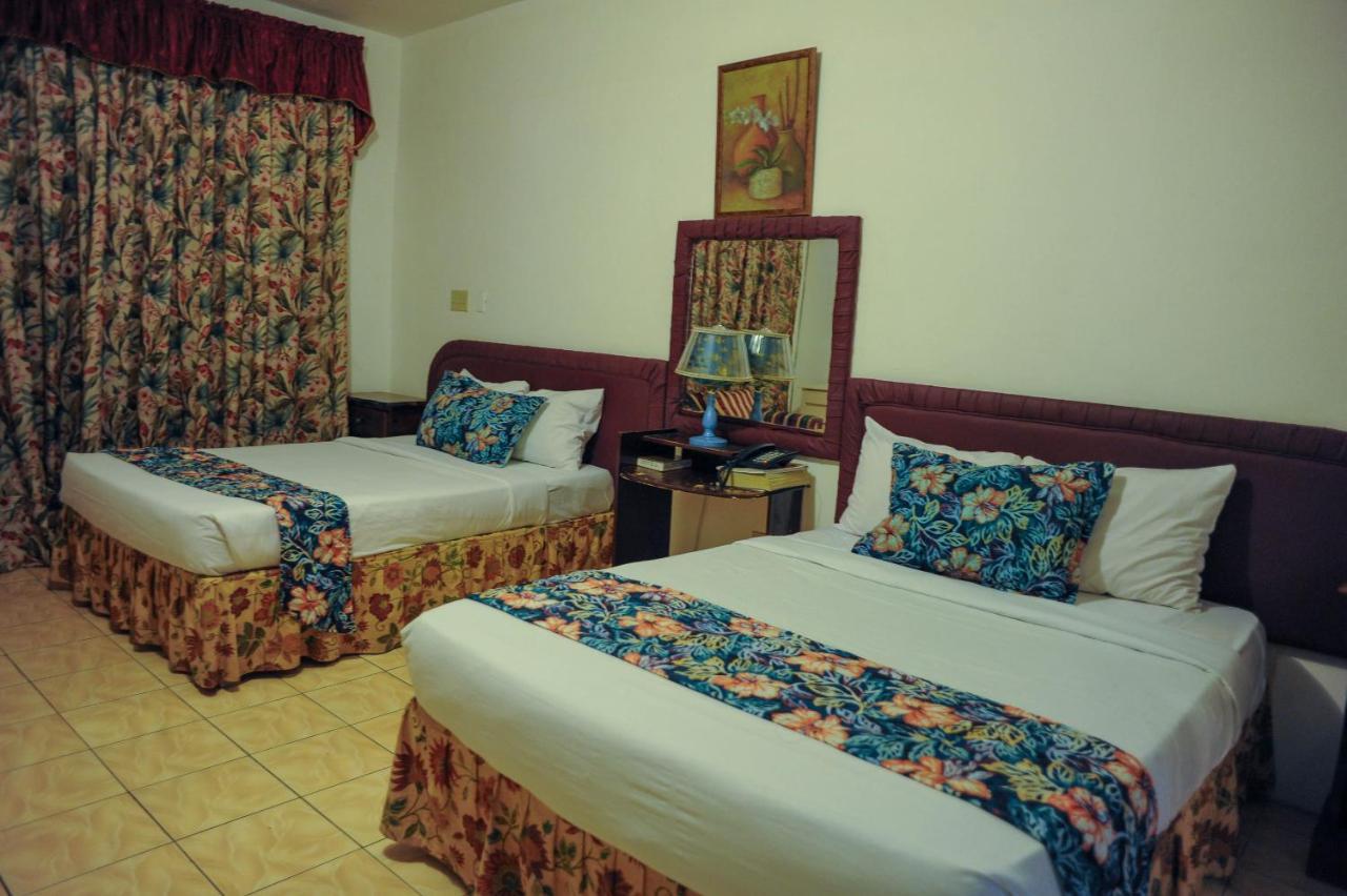Glorianna Hotel 蒙特哥贝 外观 照片